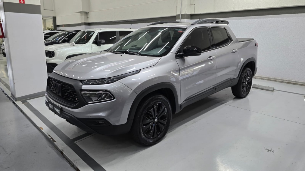fiat toro 1.3 turbo 270 flex volcano at6 4p automatico 20231