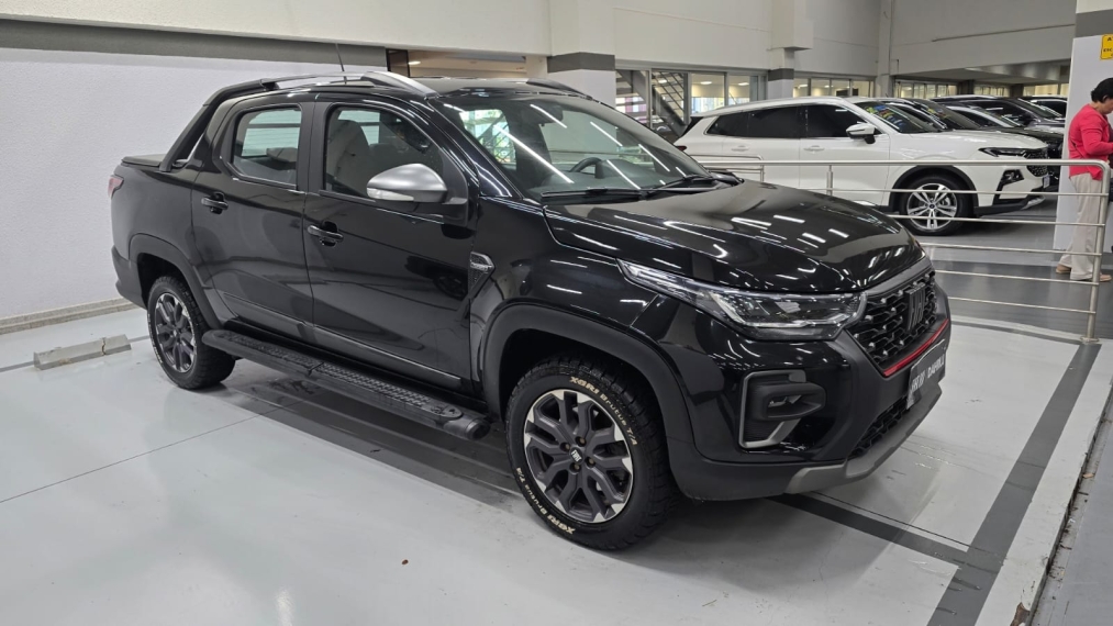 fiat strada 1.0 turbo 200 flex ultra cd cvt 4p automatico 20253