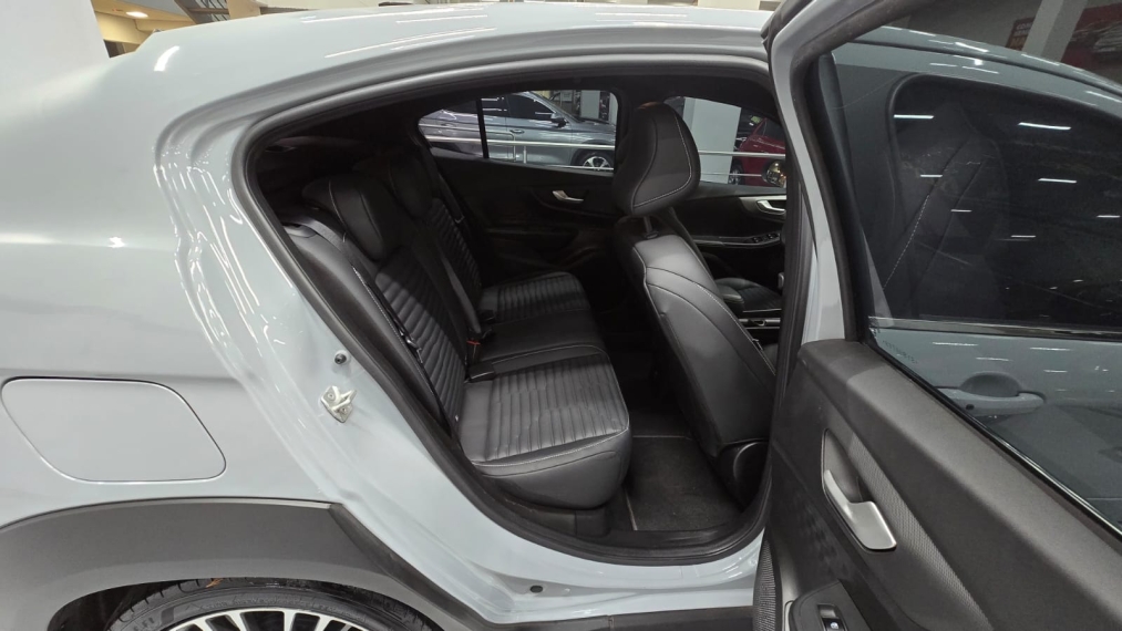 fiat fastback 1.3 turbo 270 flex limited edition at6 4p automatico 202511