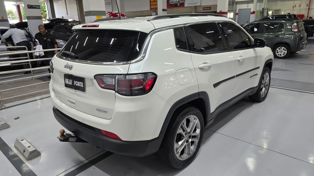 jeep compass 1.3 t270 turbo flex longitude at6 4p automatico 202213