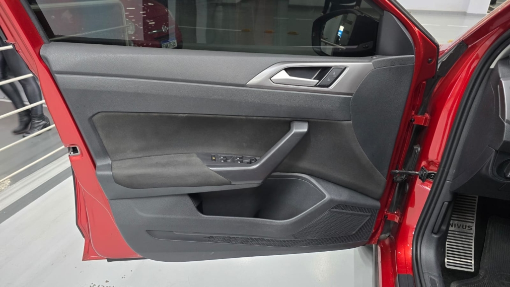volkswagen nivus 1.0 200 tsi total flex comfortline automatico 4p 20239