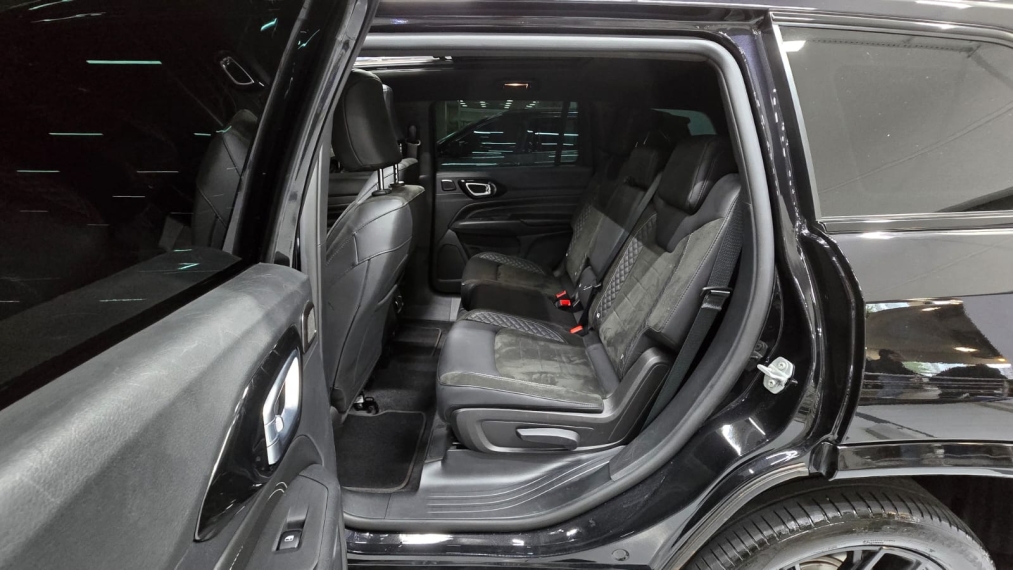 jeep commander 2.0 hurricane 4 turbo gasolina blackhawk at9 4p automatico 202515