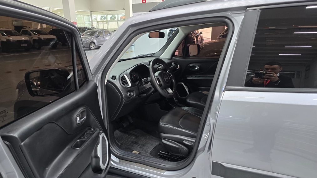 jeep renegade 1.8 16v flex 4p automatico 20196