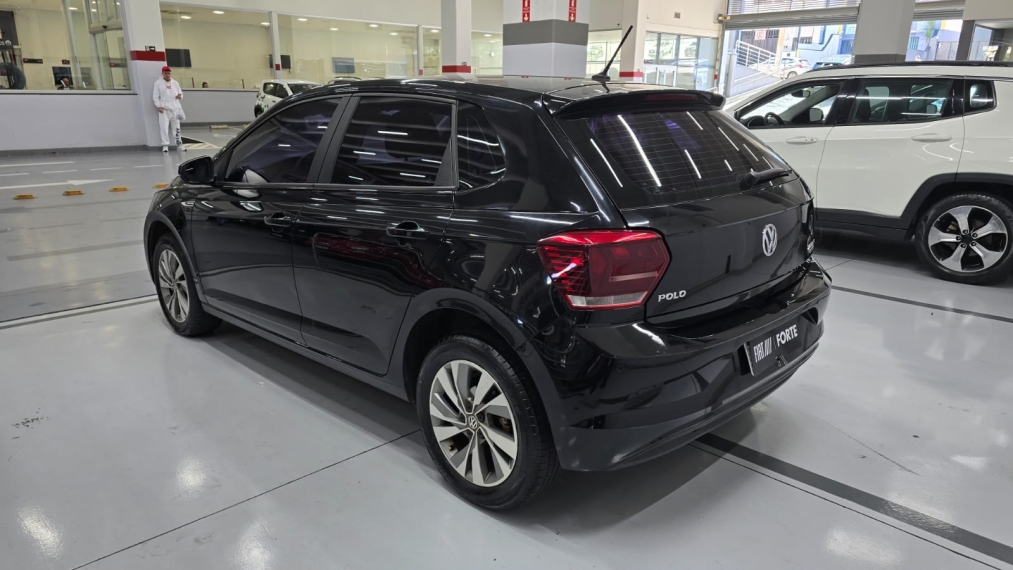 volkswagen polo 1.0 200 tsi comfortline automatico flex 4p 202015