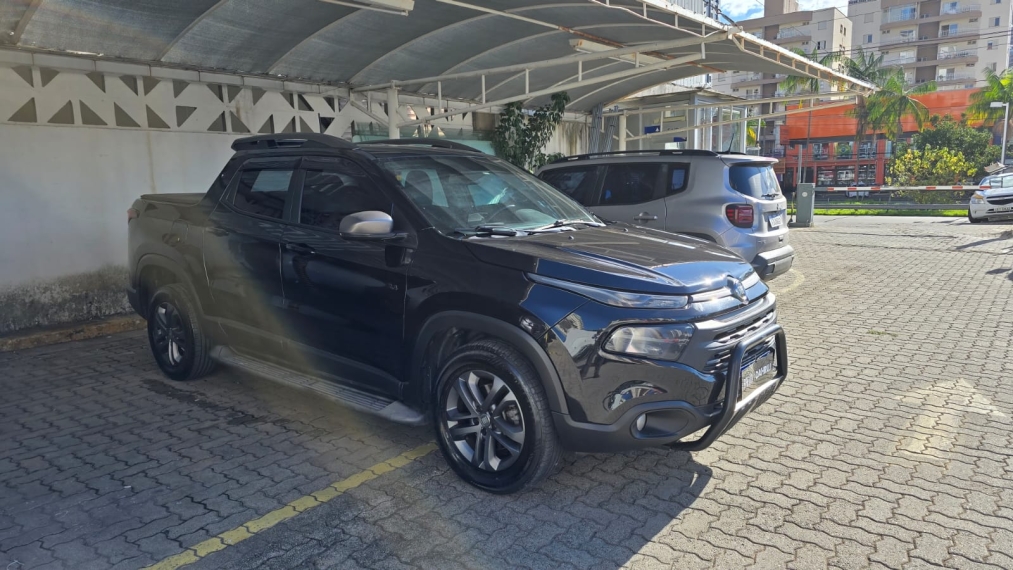 fiat toro 2.4 16v multiair flex blackjack at9 4p automatico 20193