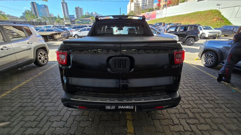 fiat toro 2.4 16v multiair flex blackjack at9 4p automatico 201914