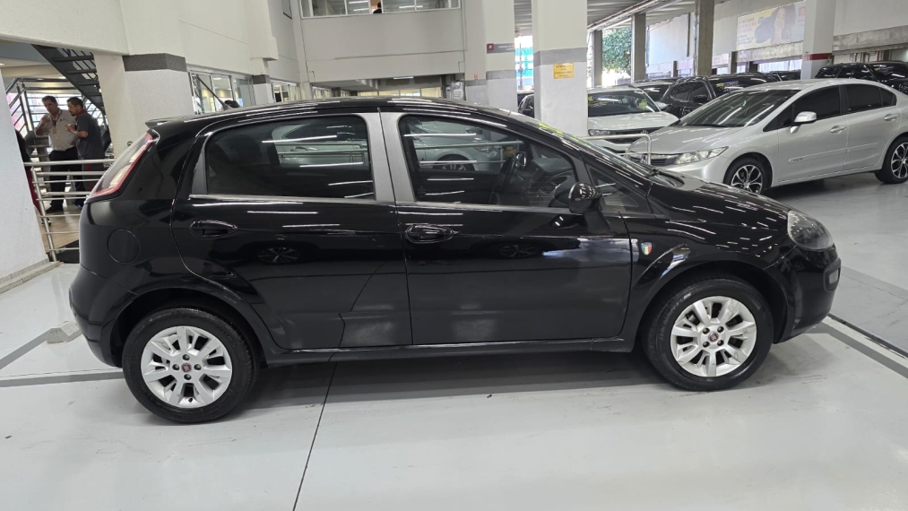 fiat punto 1.4 attractive 8v flex 4p manual 20174