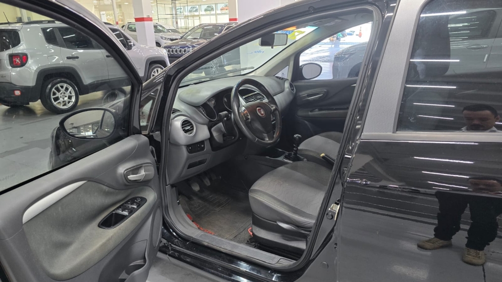 fiat punto 1.4 attractive 8v flex 4p manual 20176