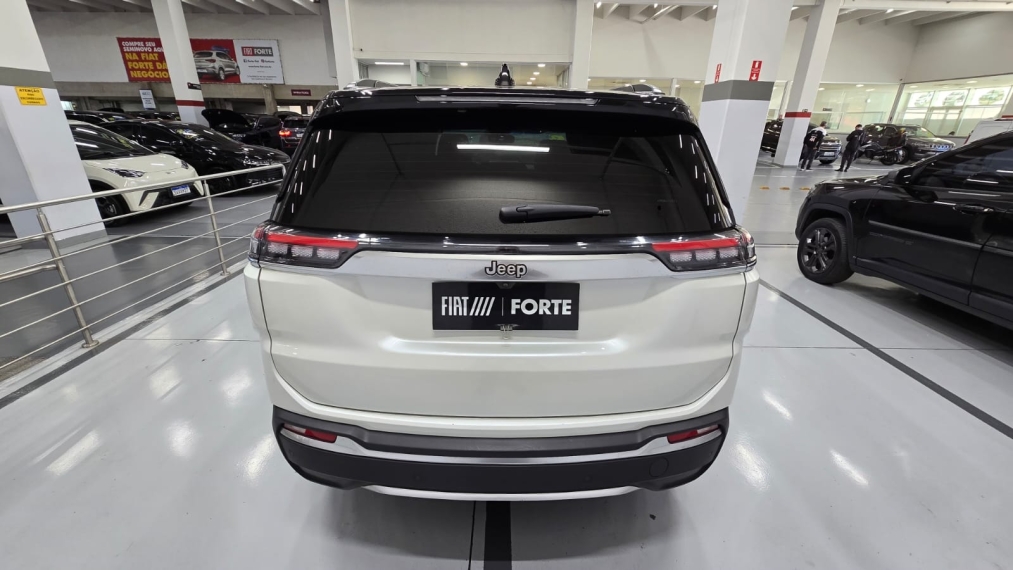 jeep commander 1.3 t270 turbo flex longitude at6 4p automatico 202316