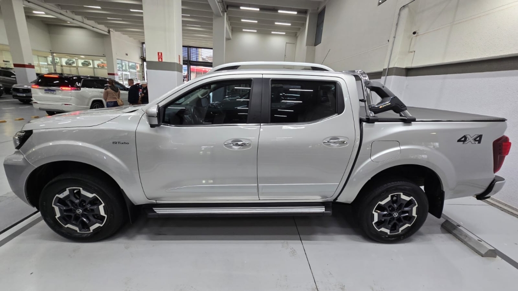 nissan frontier 2.3 16v turbo diesel platinum cd 4x4 automatico 4p 20235