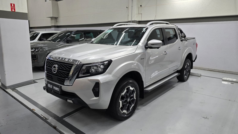 nissan frontier 2.3 16v turbo diesel platinum cd 4x4 automatico 4p 20231
