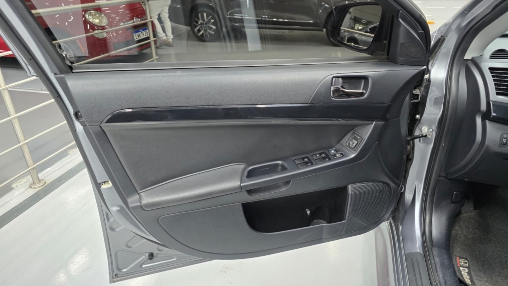 mitsubishi lancer 2.0 16v gasolina 4p automatico 20149