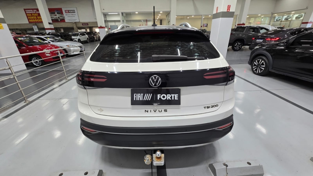 volkswagen nivus 1.0 200 tsi total flex highline automatico 4p 202214
