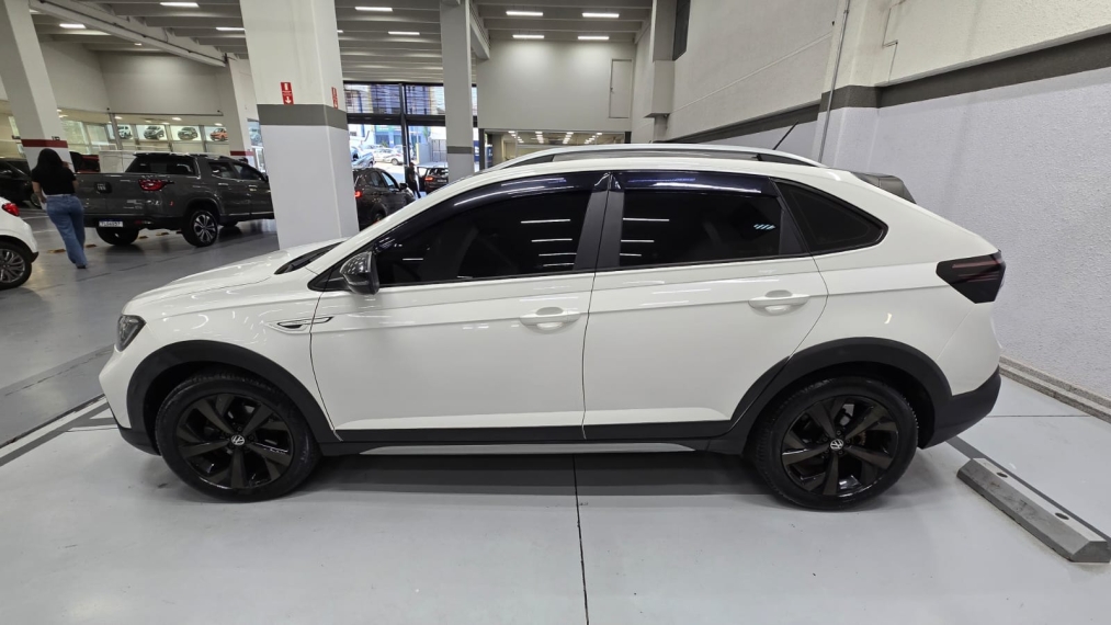 volkswagen nivus 1.0 200 tsi total flex highline automatico 4p 20225