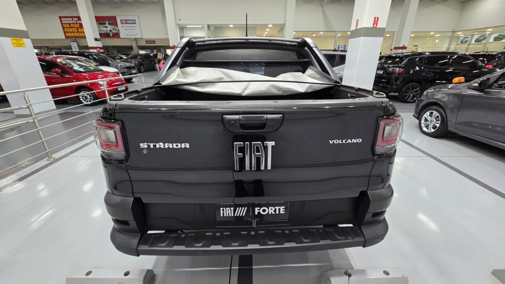 fiat strada 1.3 firefly flex volcano cd cvt 4p automatico 202514