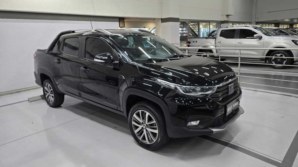 fiat strada 1.3 firefly flex volcano cd cvt 4p automatico 20253