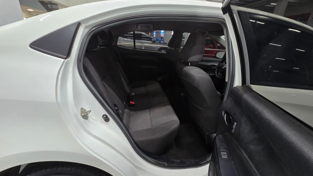 toyota yaris 1.5 16v flex sedan xl live multidrive 4p automatico 202310