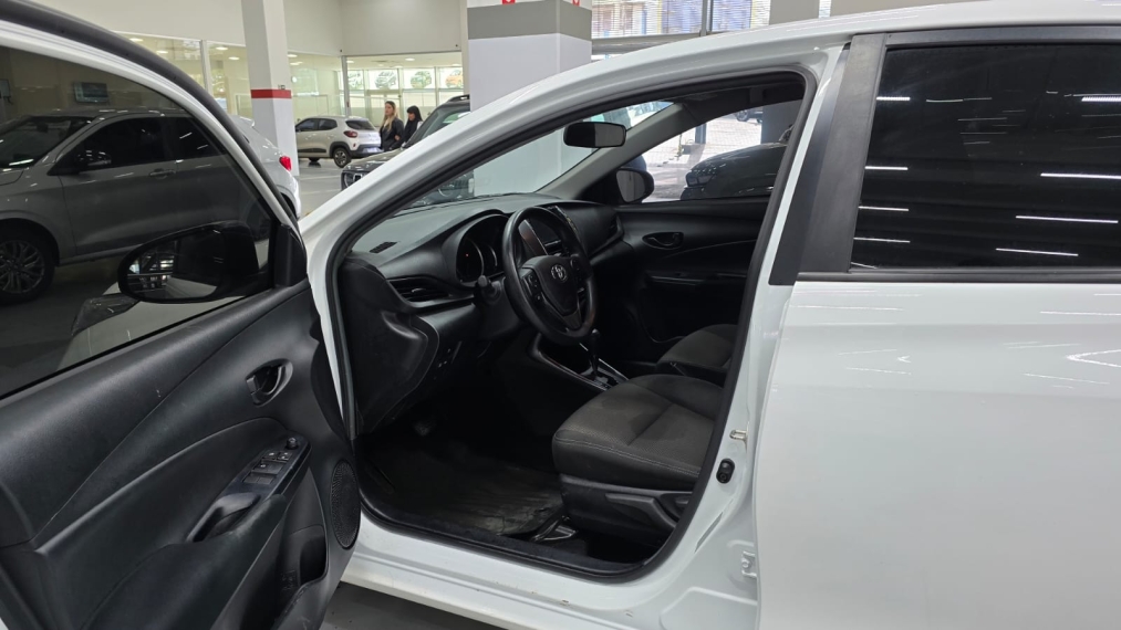 toyota yaris 1.5 16v flex sedan xl live multidrive 4p automatico 20236
