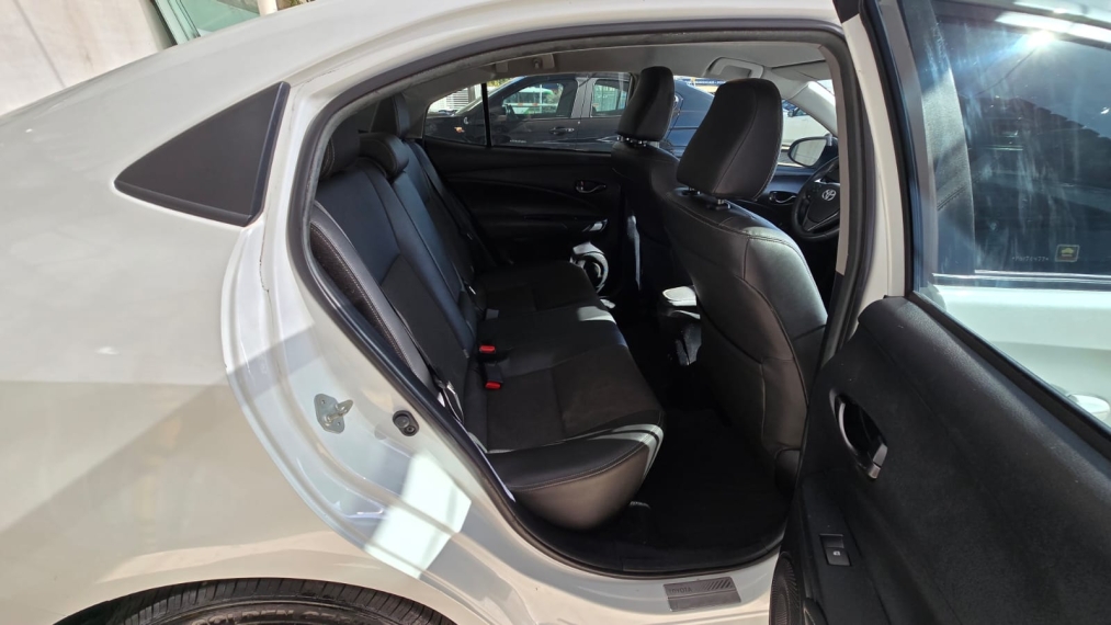 toyota yaris 1.5 16v flex sedan xs connect multidrive 4p automatico 202311
