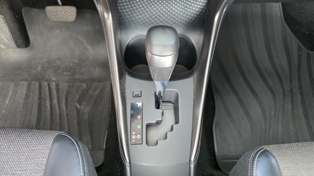 toyota yaris 1.5 16v flex sedan xs connect multidrive 4p automatico 20238