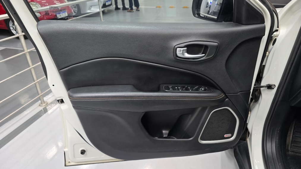jeep compass 2.0 16v flex longitude automatico 4p 20179