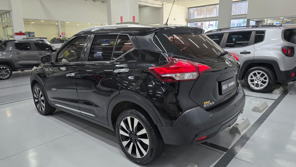 nissan kicks 1.6 16v flexstart sl 4p xtronic flex automatico 201815