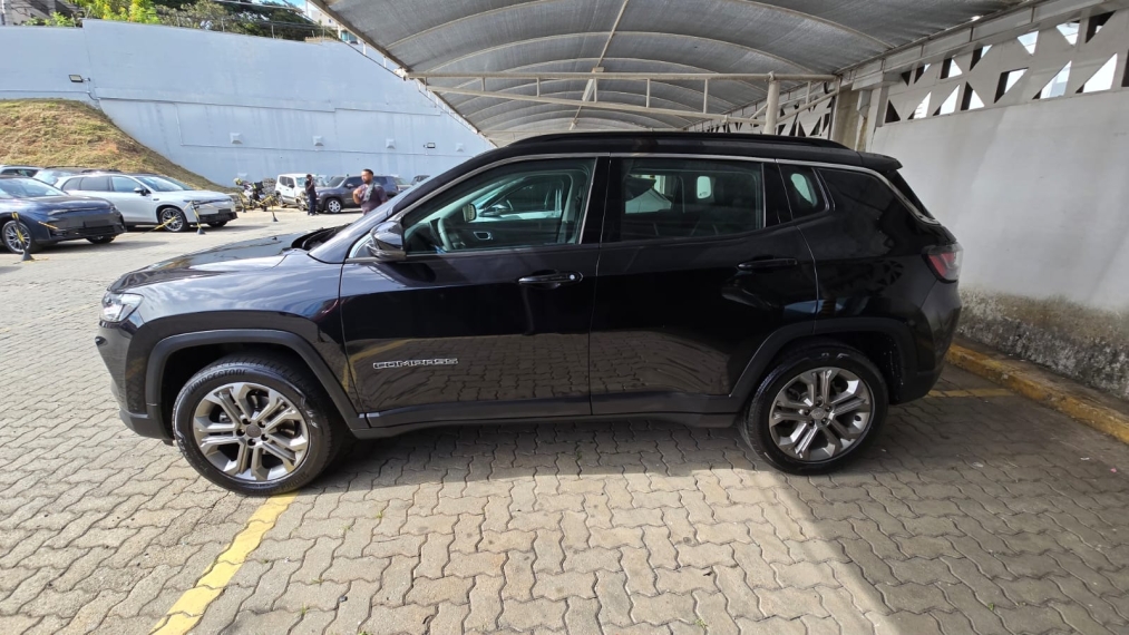 jeep compass 1.3 t270 turbo flex longitude at6 4p automatico 20235