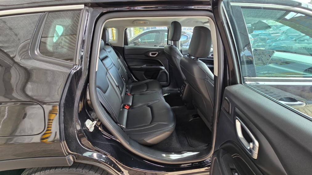 jeep compass 1.3 t270 turbo flex longitude at6 4p automatico 202311