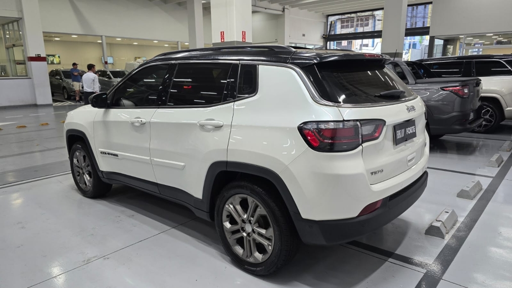 jeep compass 1.3 t270 turbo flex longitude at6 4p automatico 202316