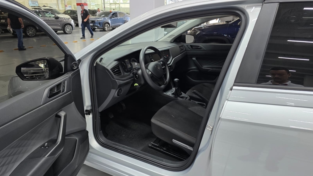 volkswagen polo 1.0 mpi track manual flex 4p automatico 20246