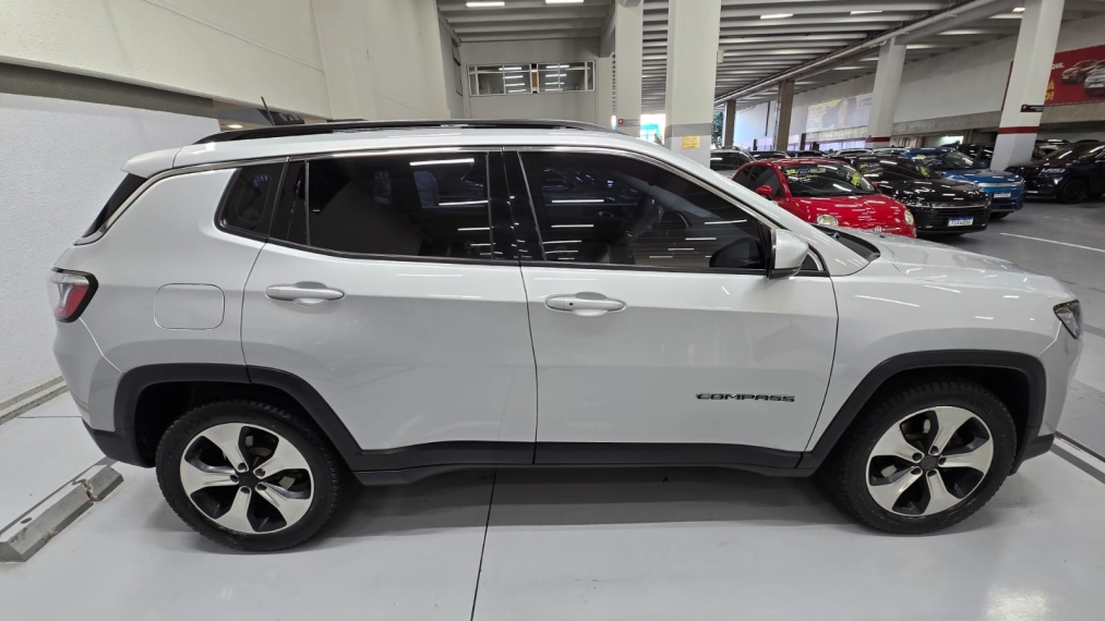 jeep compass 2.0 16v flex longitude automatico 4p 20184