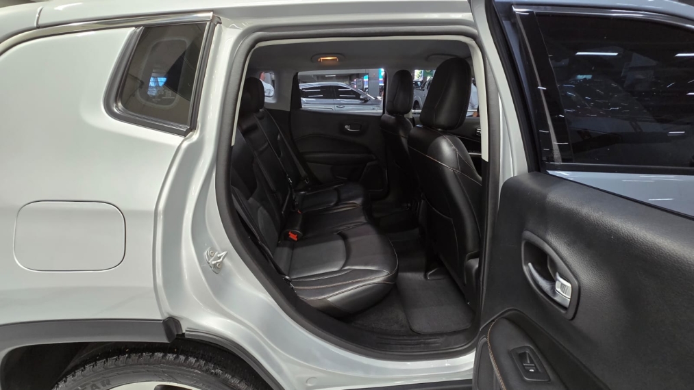 jeep compass 2.0 16v flex longitude automatico 4p 201811
