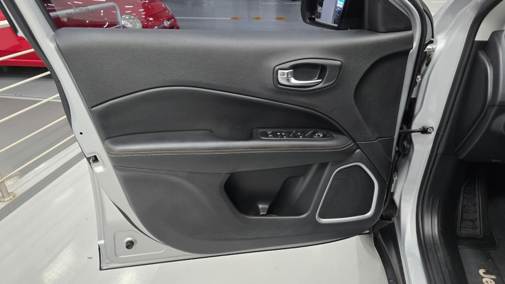 jeep compass 2.0 16v flex longitude automatico 4p 20189