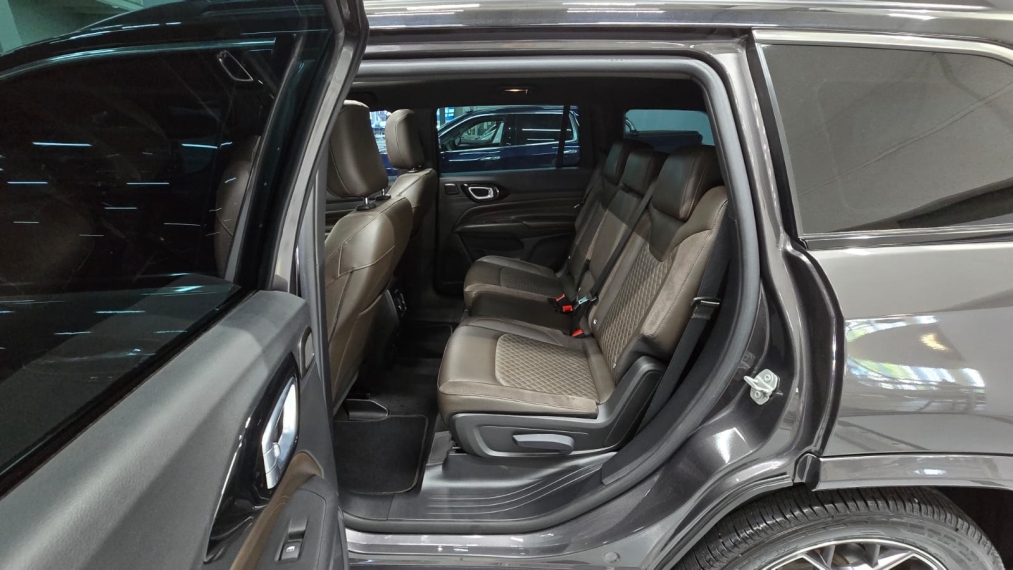 jeep commander 1.3 t270 turbo flex overland at6 4p automatico 202215
