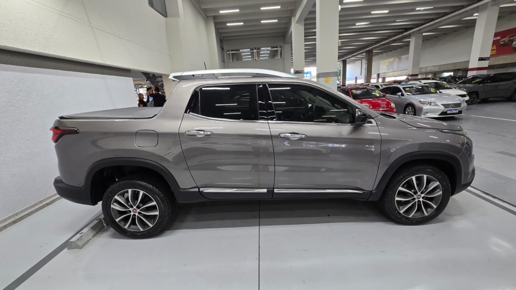 fiat toro 2.4 16v multiair flex volcano at9 diesel 4p automatico 20204