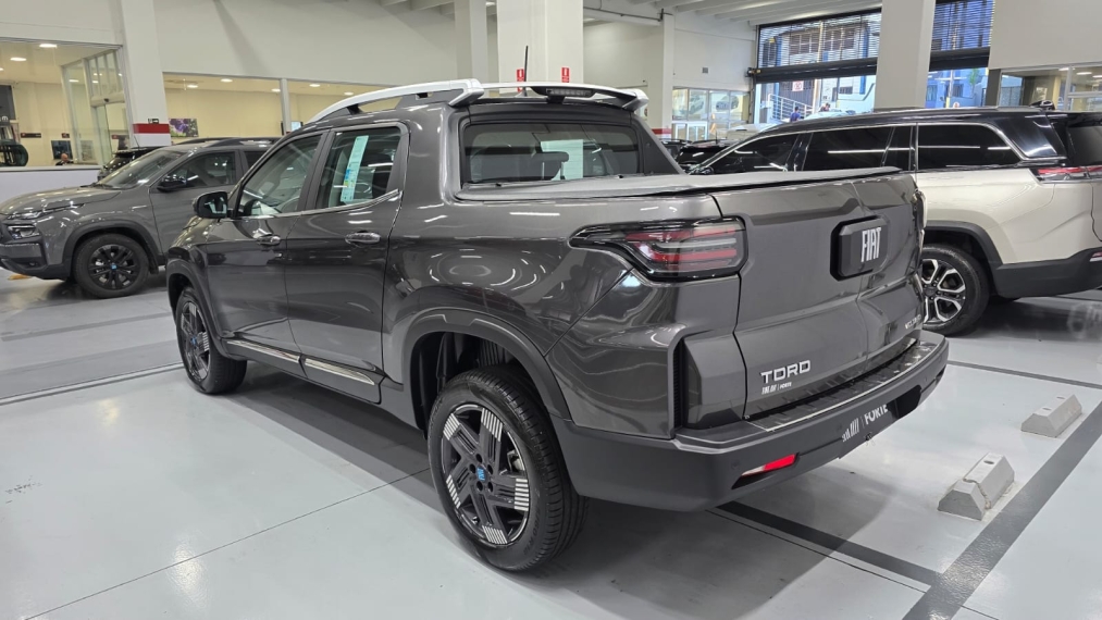 fiat toro 1.3 turbo 270 flex volcano at6 4p automatico 202615
