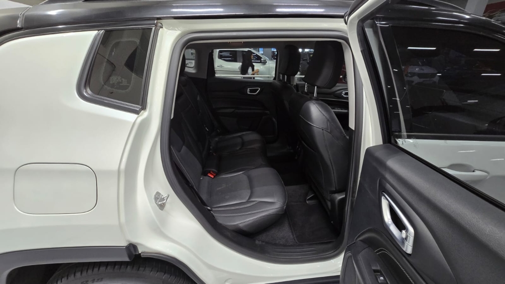 jeep compass 1.3 t270 turbo flex longitude at6 4p automatico 202311
