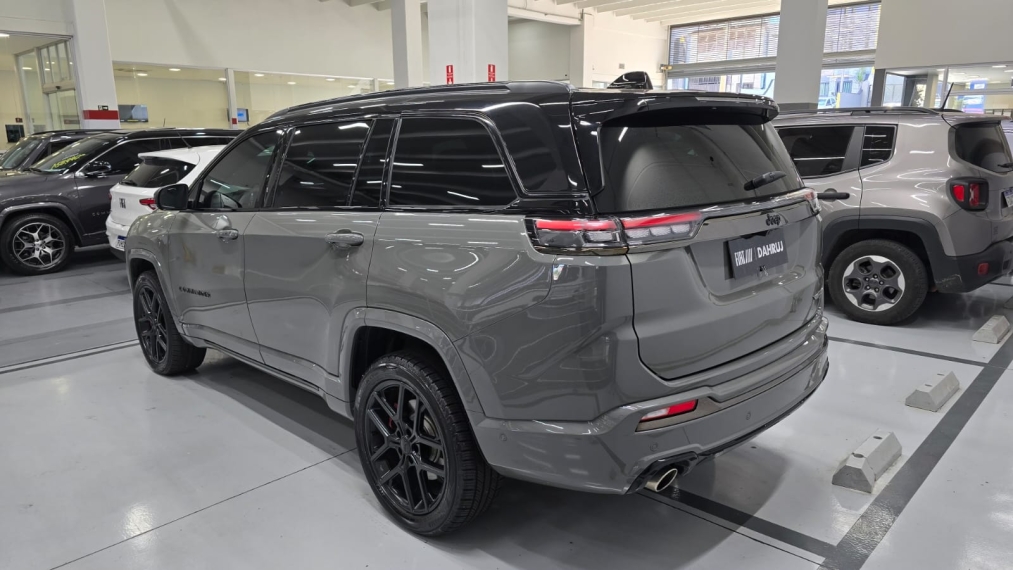 jeep commander 2.0 hurricane 4 turbo gasolina blackhawk at9 4p automatico 202518