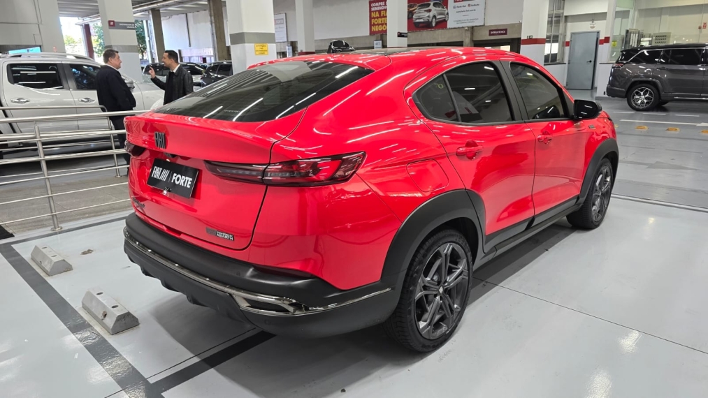 fiat fastback 1.3 turbo 270 flex limited edition at6 4p automatico 202313
