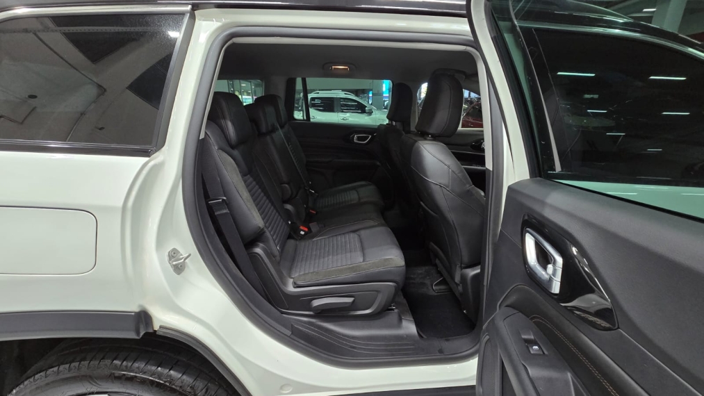 jeep commander 2.0 td380 turbo diesel limited at9 4p automatico 202311