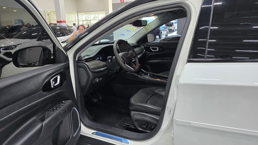 jeep commander 2.0 td380 turbo diesel limited at9 4p automatico 20236