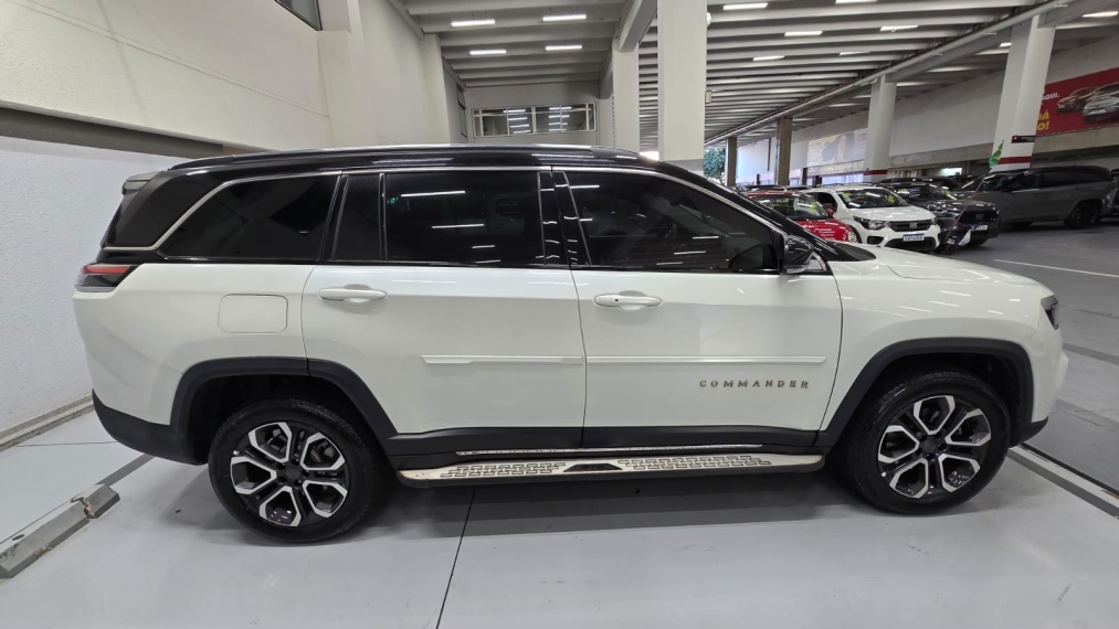 jeep commander 2.0 td380 turbo diesel limited at9 4p automatico 20234