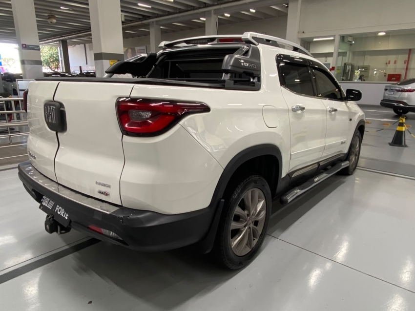fiat toro 2.0 16v turbo diesel ranch 4wd at9 4p automatico 202112