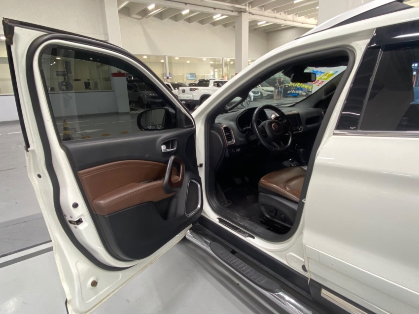fiat toro 2.0 16v turbo diesel ranch 4wd at9 4p automatico 20218