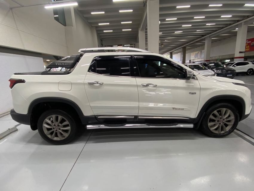 fiat toro 2.0 16v turbo diesel ranch 4wd at9 4p automatico 20213