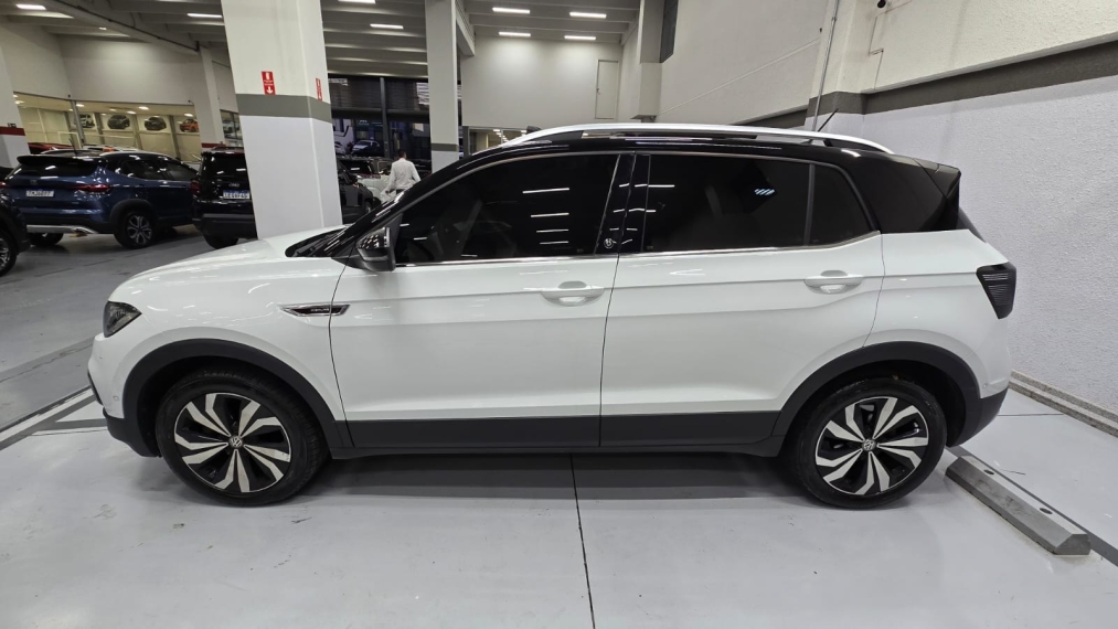 volkswagen t-cross 1.4 250 tsi total flex highline automatico 4p 20215