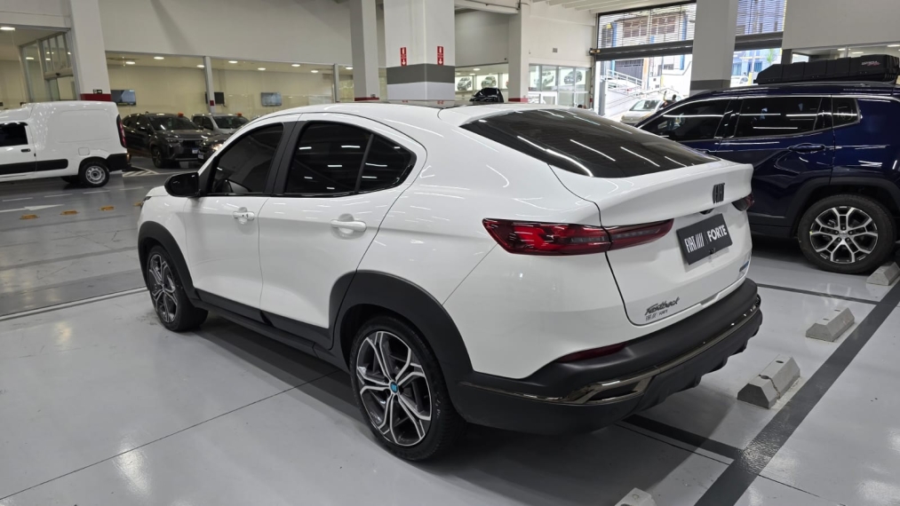 fiat fastback 1.0 turbo 200 hybrid impetus cvt hibrido 4p automatico 202515