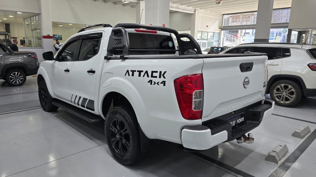 nissan frontier 2.3 16v turbo diesel attack cd 4x4 automatico 4p 202415
