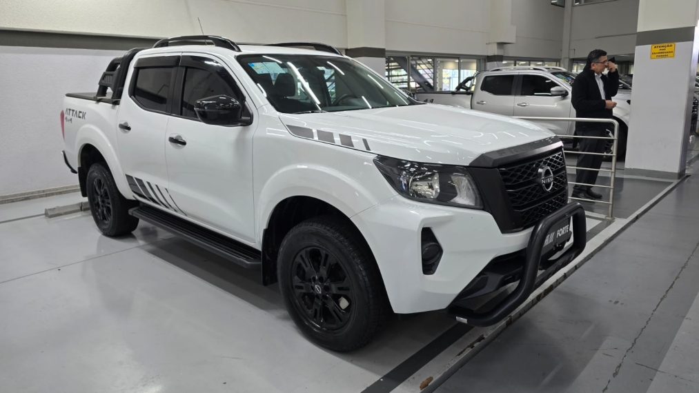 nissan frontier 2.3 16v turbo diesel attack cd 4x4 automatico 4p 20243