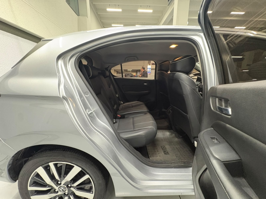 honda city 1.5 i-vtec flex hatch touring cvt 4p automatico 202411